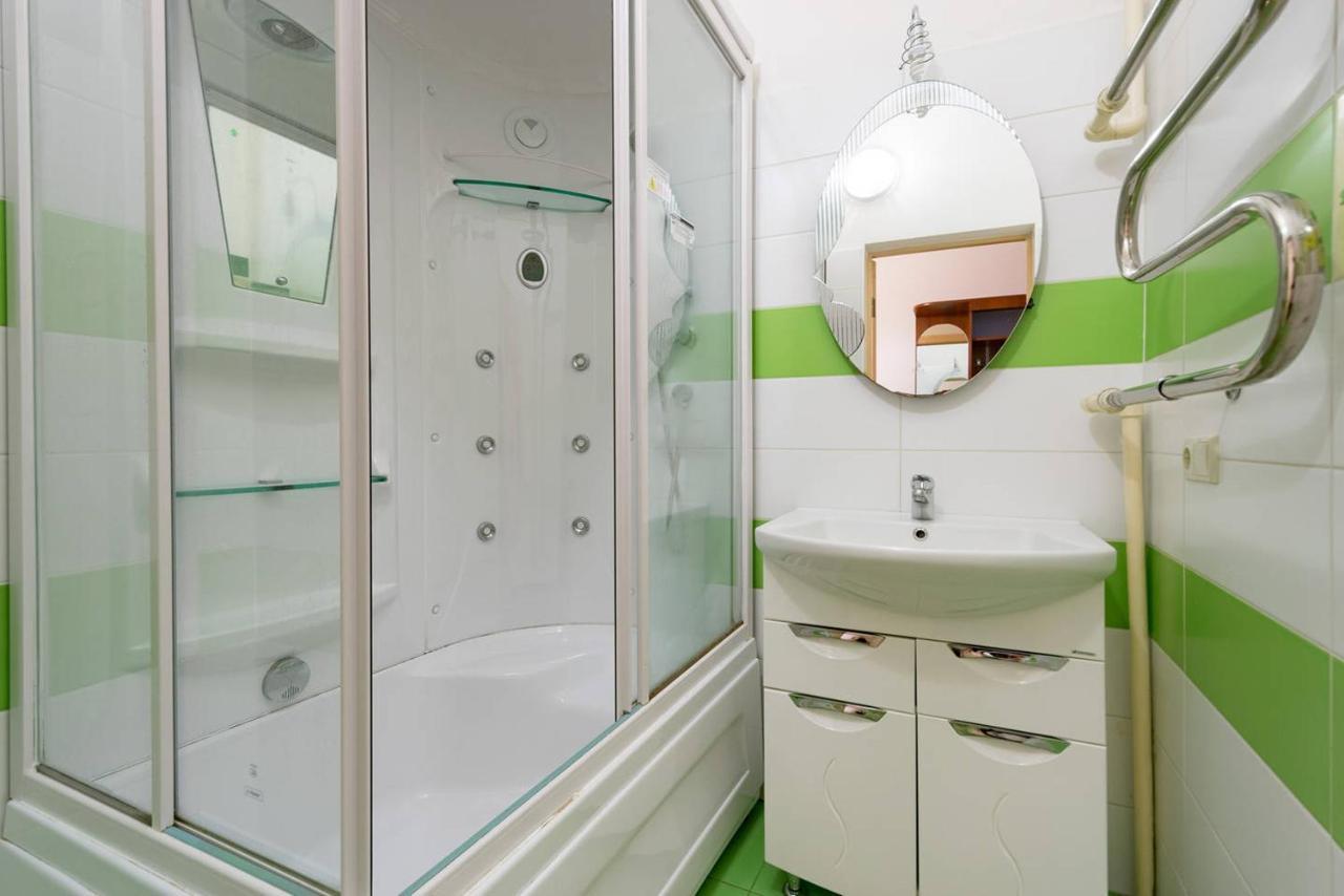 Nadezhda Apartment On Nauryzbay Batyra 37/1 Alma-Ata Buitenkant foto