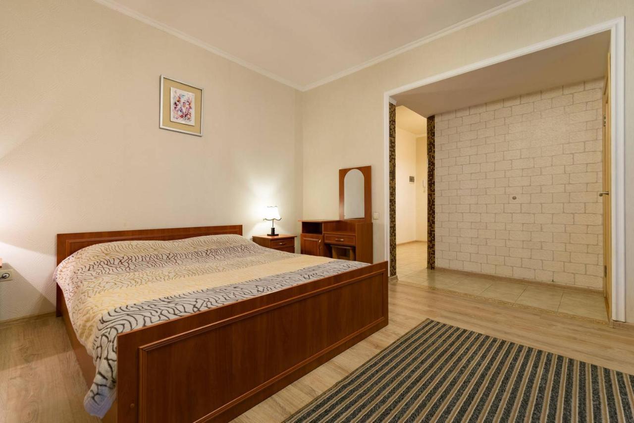 Nadezhda Apartment On Nauryzbay Batyra 37/1 Alma-Ata Buitenkant foto